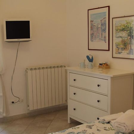 Hostal La Stanza Di Vali Sperlonga Exterior foto